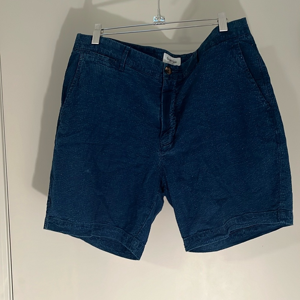 Men shorts, size 34 and denim blue. Gently worn.
